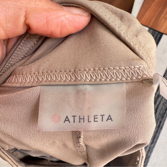 Athleta Skort Women's Lightweight Tan Skort Size 6 - Picture 5 of 9